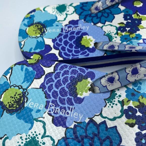 Vera Bradley Blue Floral Flip Flop Sandals Womens 7-8 Casual Summer Beachy - Picture 3 of 6